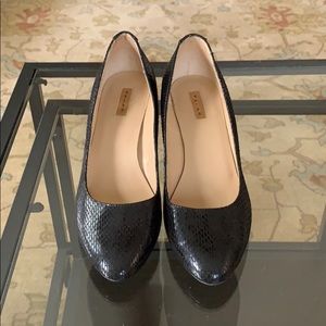Tahari Bobby Shoes